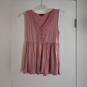 Ambiance Crochet Trim Blush Pink V‑Neck Sleeveless Tank